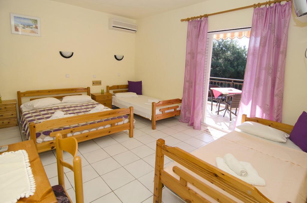 Studios Chrissi Λιμενάρια Δωμάτιο φωτογραφία